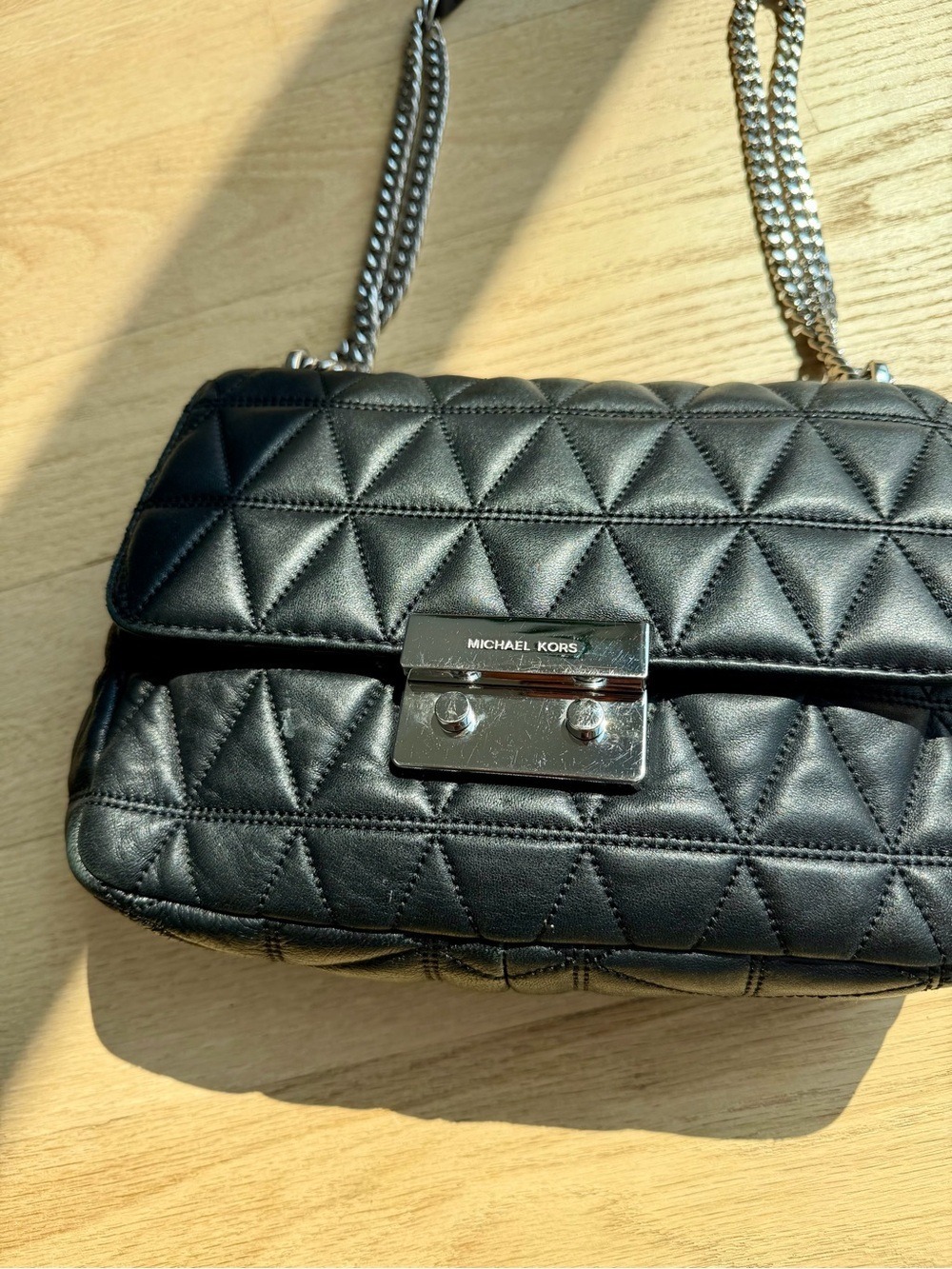 Michael Kors Black Quilted Shoulder Bag with Silver Chain - Picture 2 of 14
